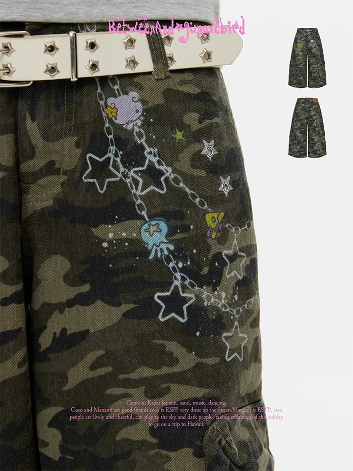 Camouflage capri pants