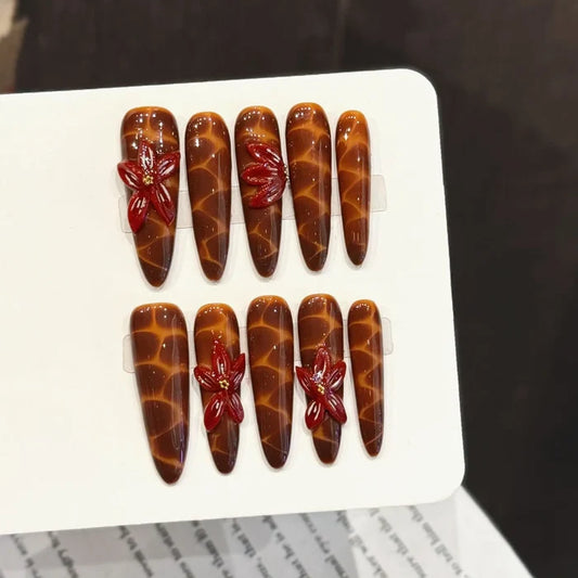 10PCS Stiletto Handmade Press On Nails,Retro Luxury Style,Suitable For Festivals Parties And Daily Wear.