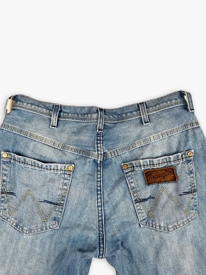 2000s Wrangler Alaska Straight Leg Jeans