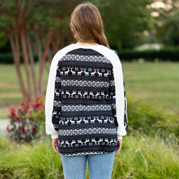 40007 - Reindeer and Snowflake Christmas Sweater