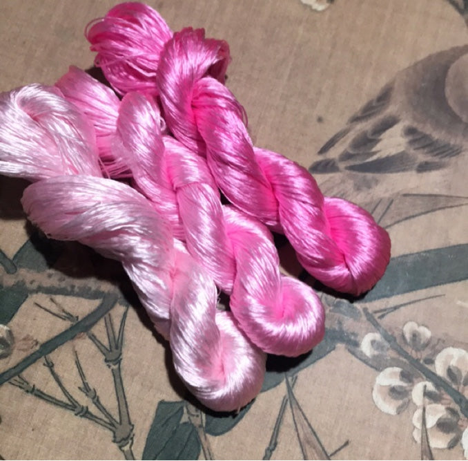 80m Suzhou Embroidery Untwisted Mulberry Silk Thread(#039 （1-3） 80m*3) - Ronghua Threads