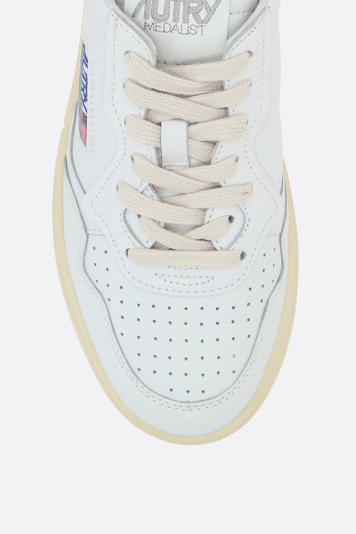 Autry Medalist sneakers in smooth leather