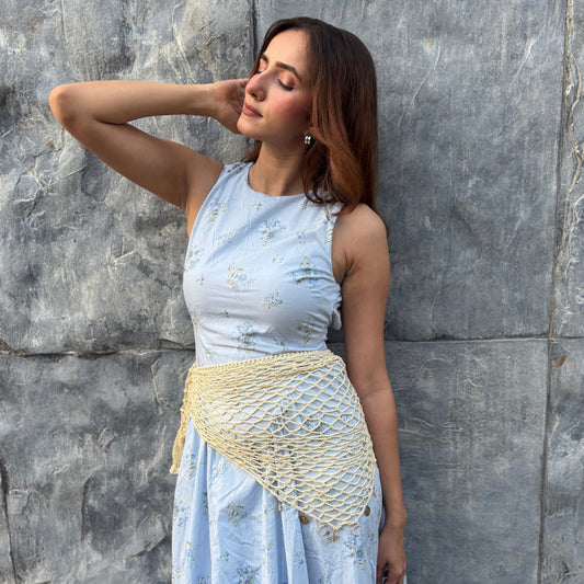 Breathable poly-cotton crochet headscarf in off-white - styled as bandana, wrap, or belt for laid-back outings