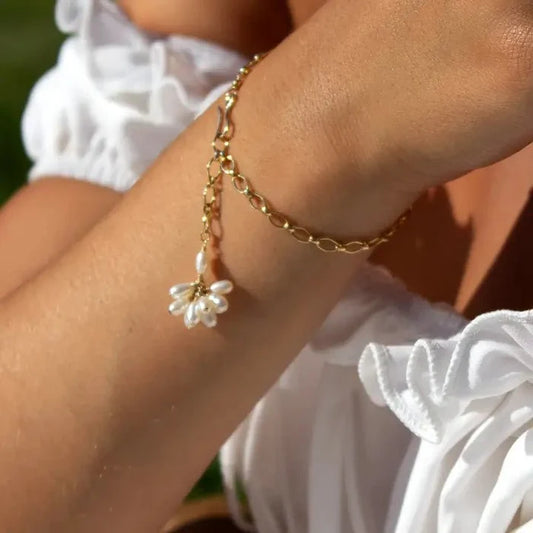 Christine Elizabeth | Fleurette Droplet Bracelet