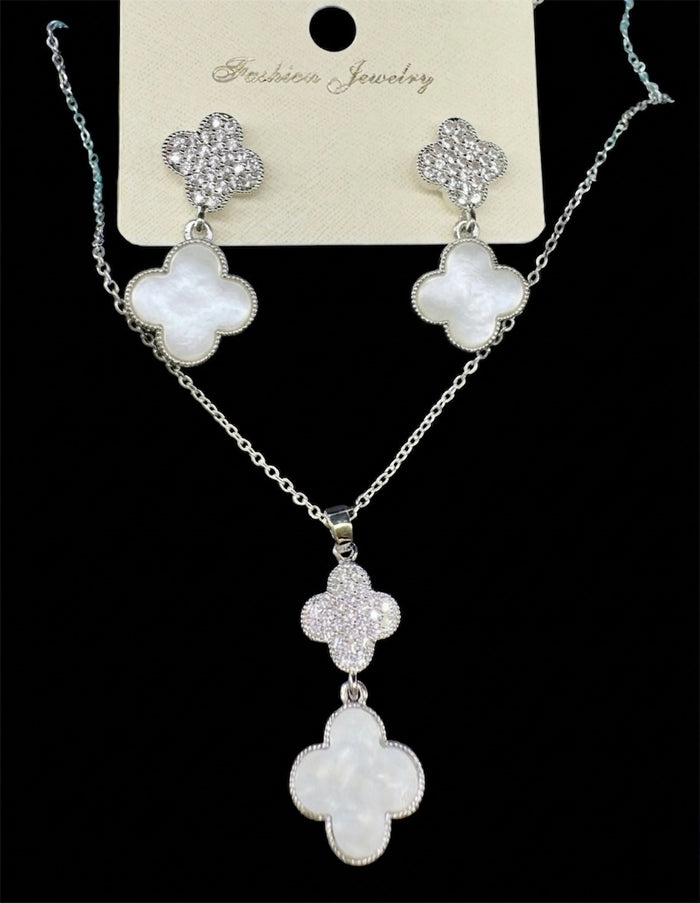 Clover Set White