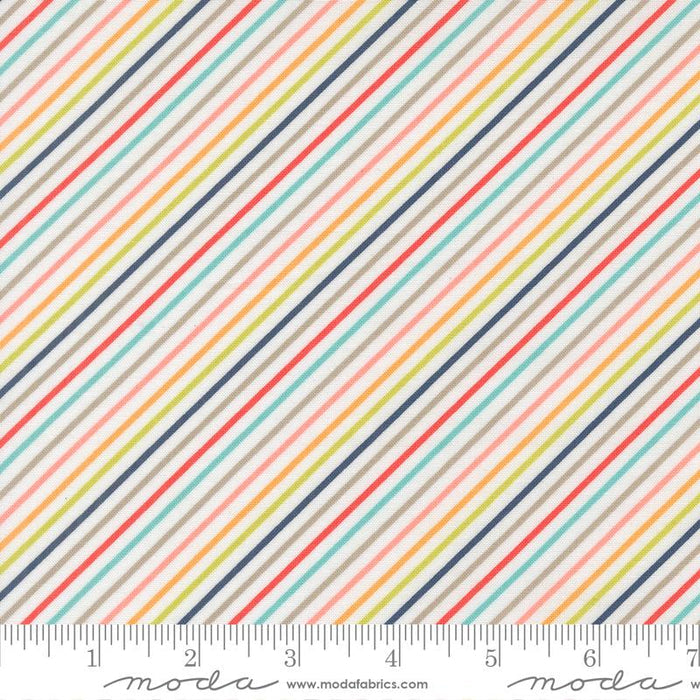 F2469 - Delightfully Yours Cloud III