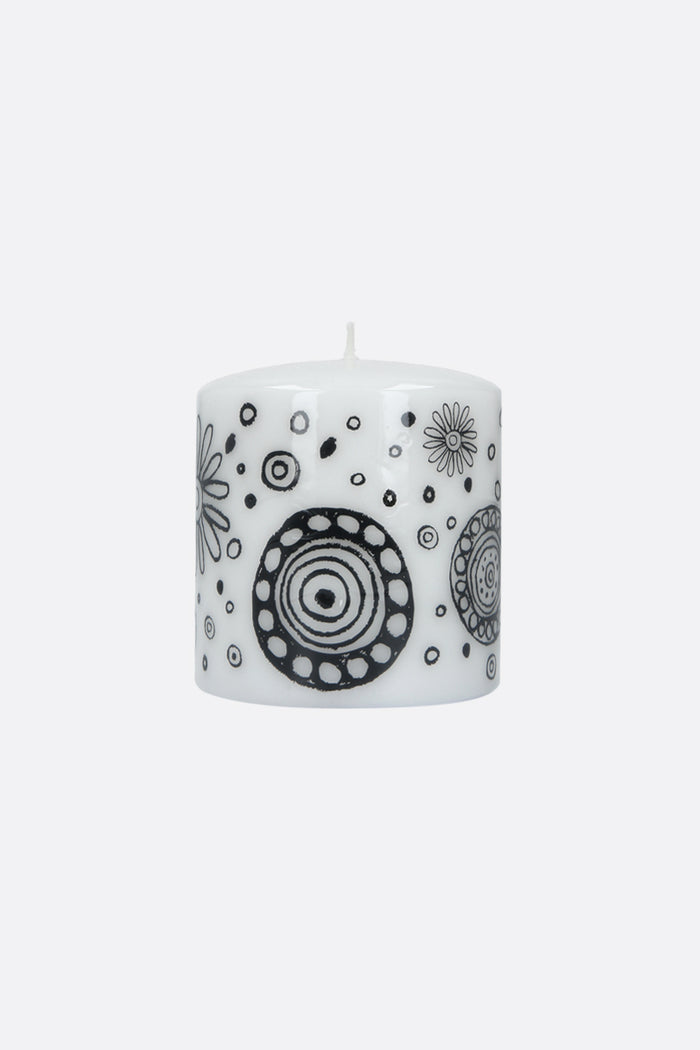 graphic printed medium candle