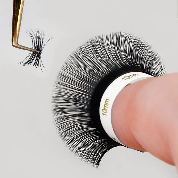 Mega Volume Lashes 0.03mm| Swaniya Lashes