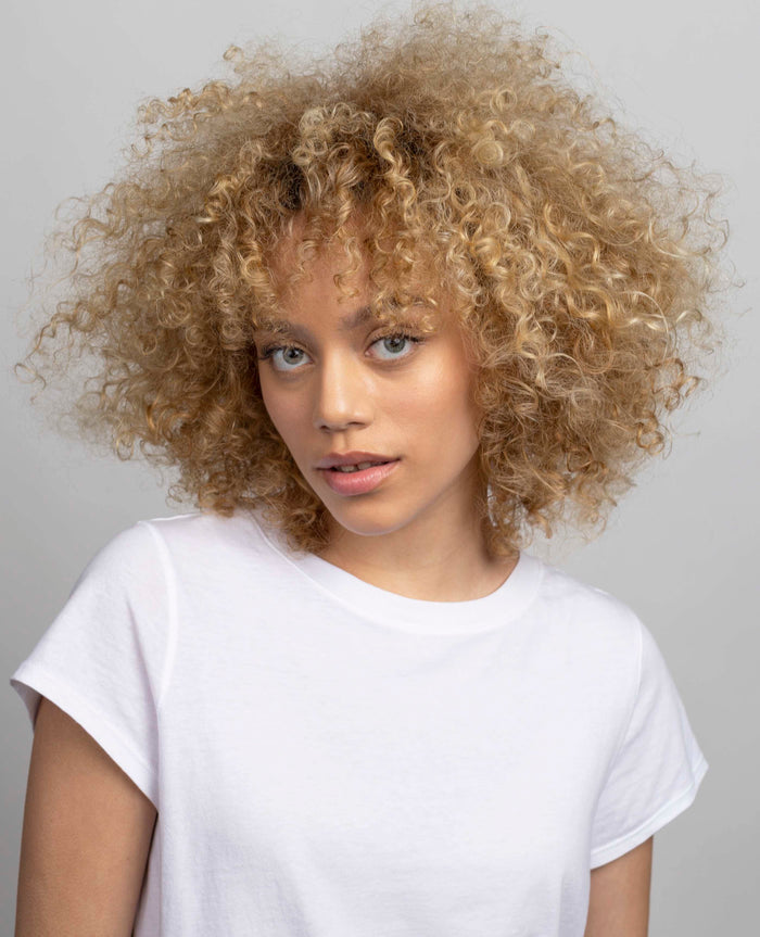 Model showcasing On A Cloud Shampoo Results