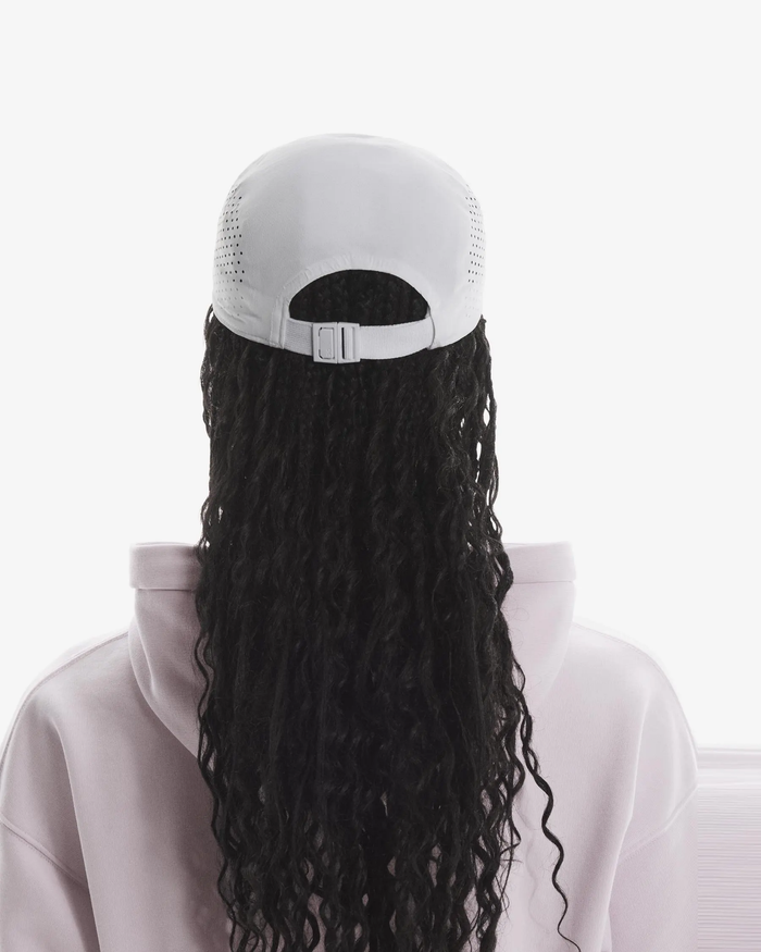 ON RUNNING LIGHTWEIGHT CAP WHITE
