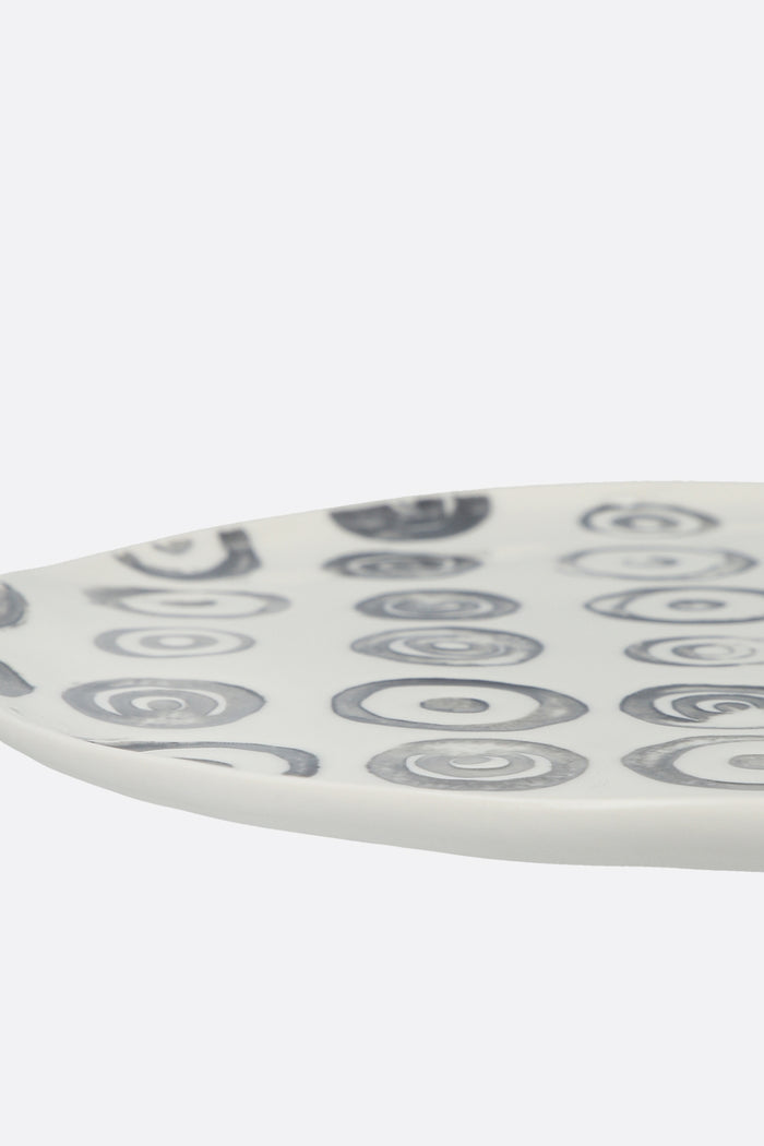 signature circles porcelain dinner plate