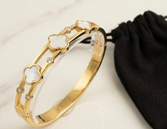 Stainless Steel Pearl Clover Bangle