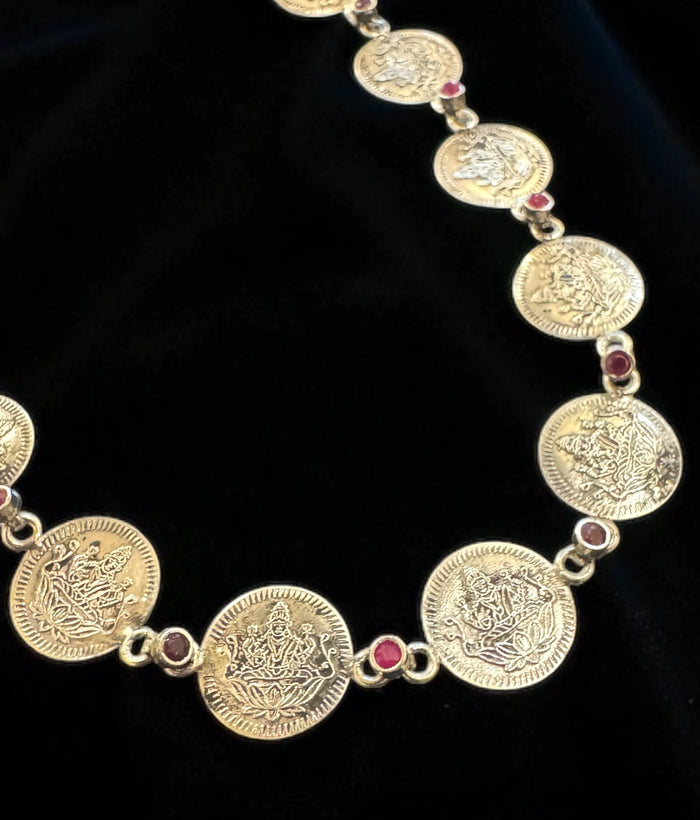 The Niraja Silver Lakshmi Kemp Kasumala Necklace (Oxidised)