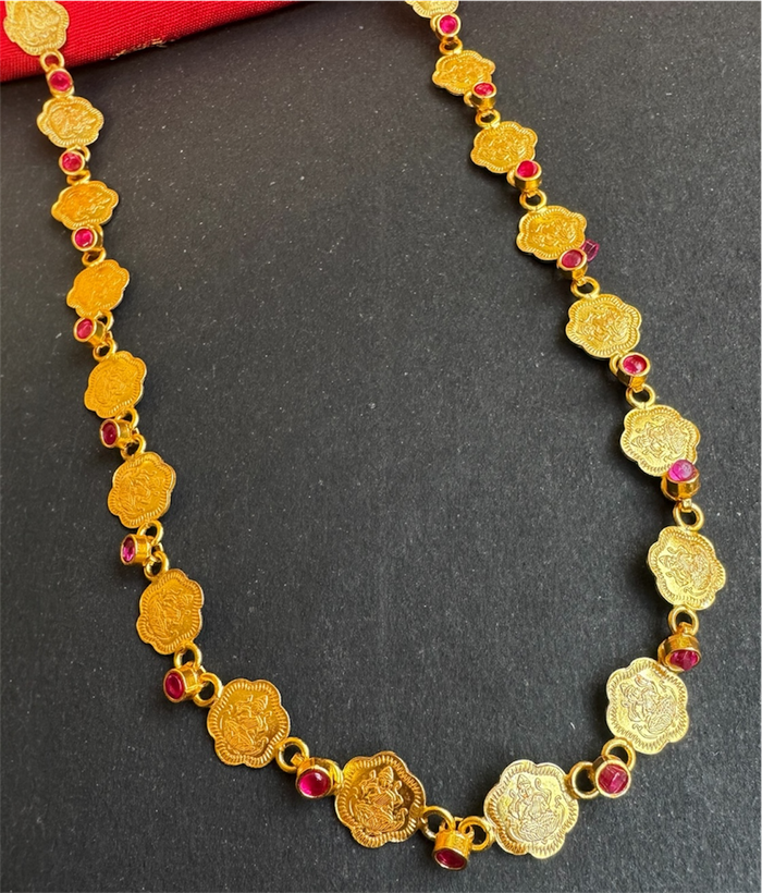 The Poornika Silver Lakshmi Kemp Kasumala Necklace & Earrings