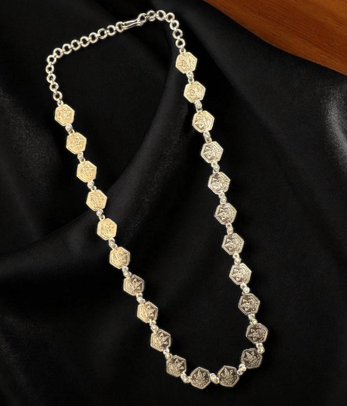 The Sadara Silver Lakshmi Pearl Kasumala Necklace (Oxidised)
