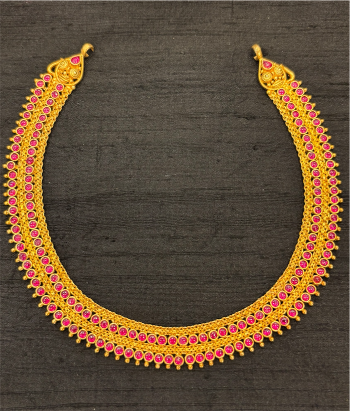 The Sarika Silver Kemp Necklace & Earrings