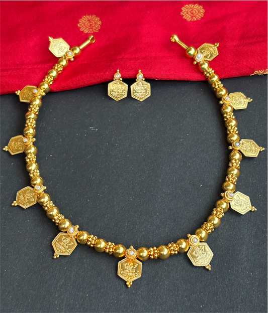 The Saumika Silver  Lakshmi Kasumala Coin Necklace & Earrings (Pearl)