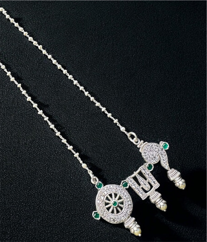 The Vajra Shankhu, Chakra Nama Silver Pearl Necklace & Earrings (Oxidised)